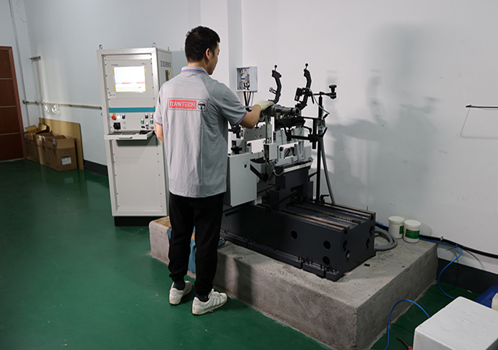German SCHENCK parts dynamic balancing instrument