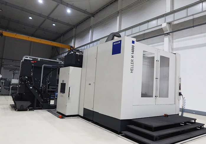 Japanese MAKINO horizontal machining center